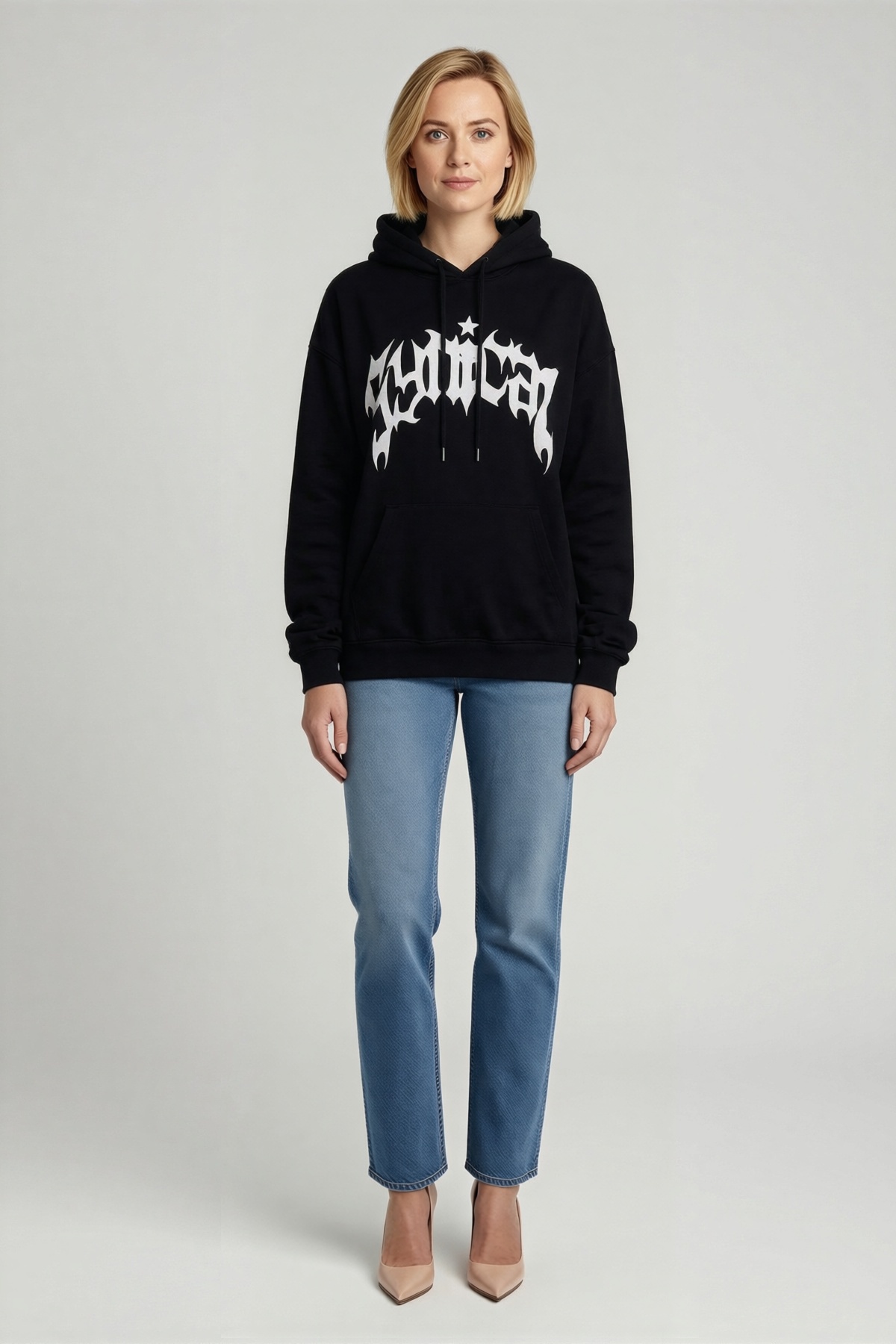 Kadın Üç İplik Kapşonlu Baskılı Oversize Sweatshirt Geniş Kanguru Cep Gotik Harfli Düşük Omuz Bol